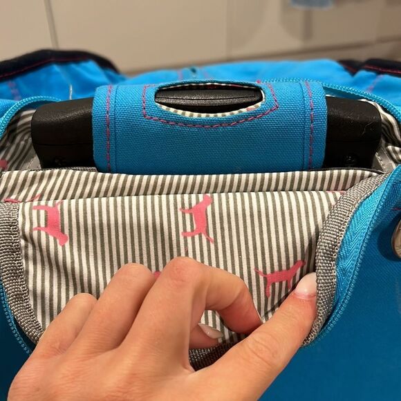 Vintage Pink VS Rolling Carry On Luggage - Picture 13 of 14